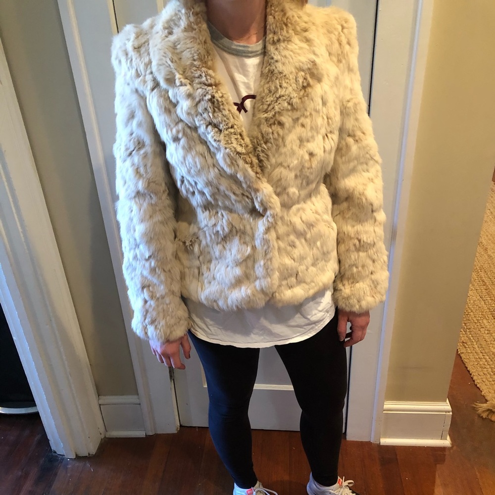 Vintage Fur Coat - Picture 4 of 6